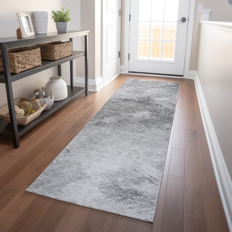 Machine Washable Indoor/ Outdoor Chantille Abstract Watercolor Rug - 2'3" x 7'6" - Silver