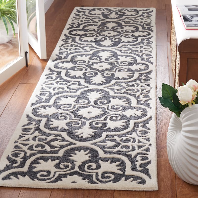 SAFAVIEH Handmade Metro Raphy French Country Wool Rug - 2'3" x 9' Runner - Black/Ivory