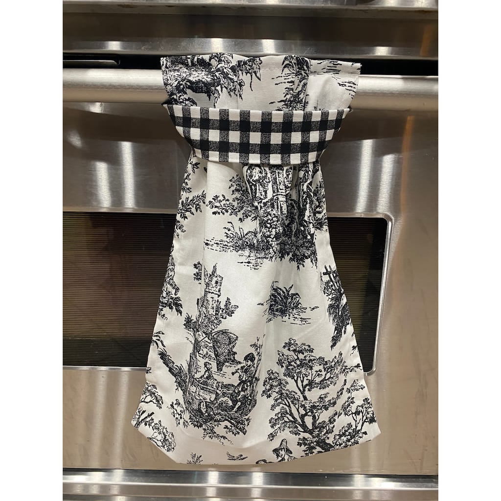 Perfect hanging kitchen towel Plymouth black and white toile