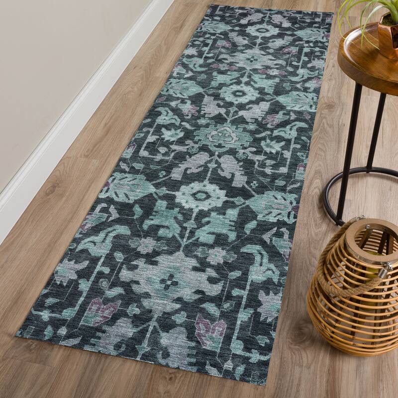 Machine Washable Indoor/ Outdoor Casual Traditional Chantille Rug