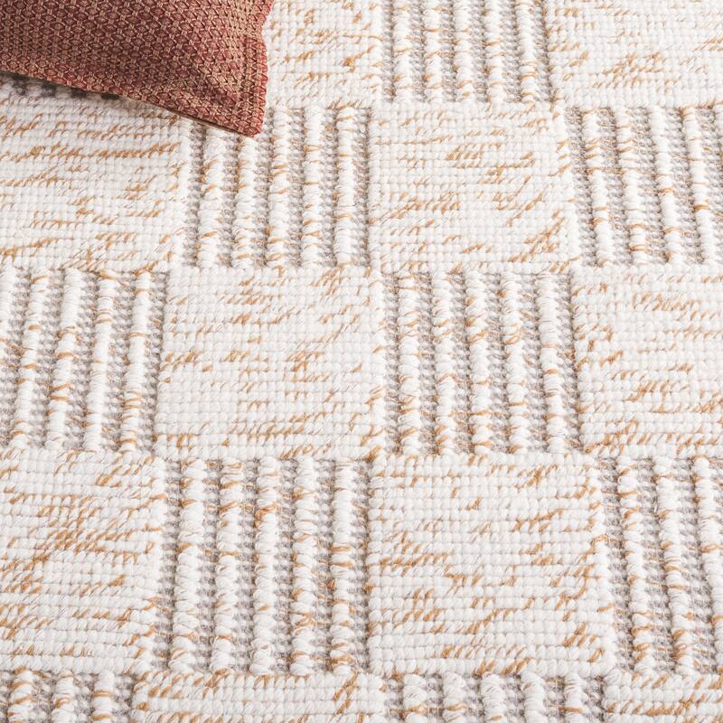 SAFAVIEH Hand-Loomed Natura Verginija Transitional Wool Rug
