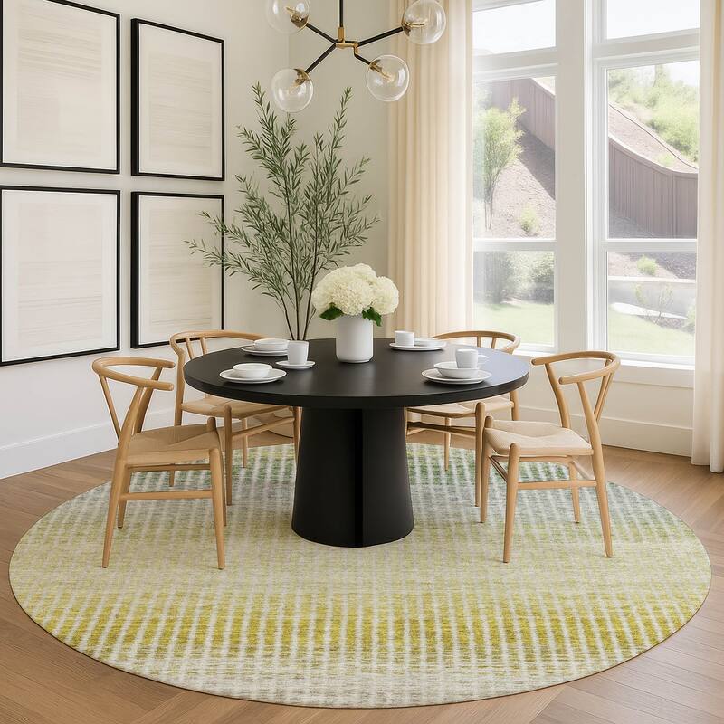 Machine Washable Indoor/ Outdoor Contemporary Stripes Chantille Rug
