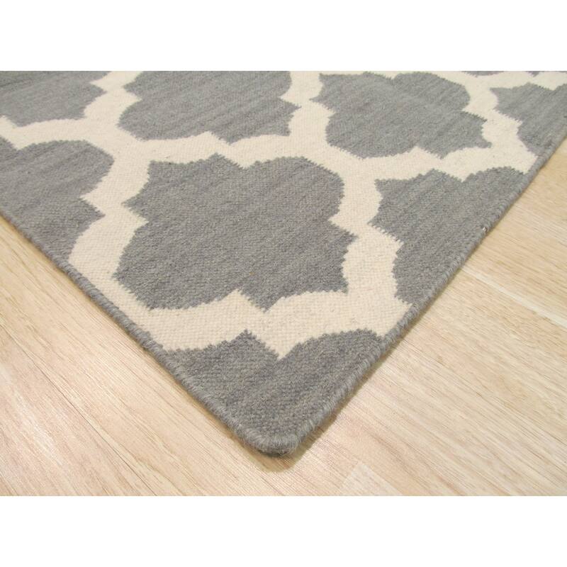 Gray Contemporary Trellis Flatweave Reversible Moroccan Area Rug - Modern and Versatile - 10' x 14'