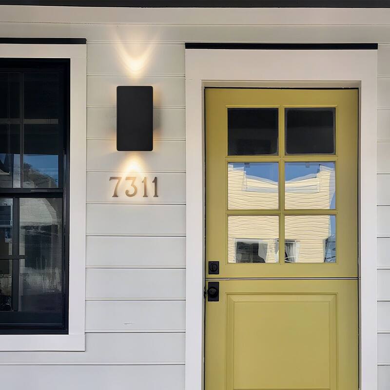 Modern 2-light Integrated LED Outdoor Wall Light Dimmable Wall Sconce - H14.2" x W5.9"