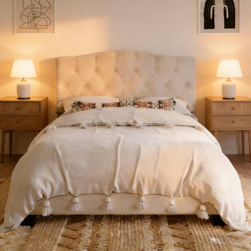 Linen Upholstered Platform Bed Frame with Saddle Curved Adjustable Headboard and Diamond Tufted Details