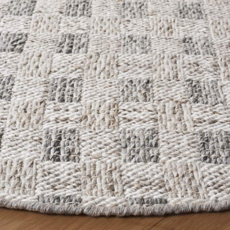 SAFAVIEH Handmade Renewal Friedlinde Rug