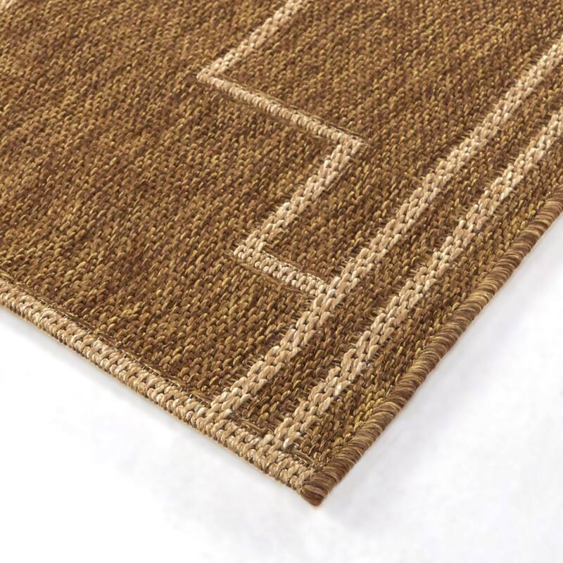 Corrance Geometric Trellis Indoor/Outdoor Area Rug