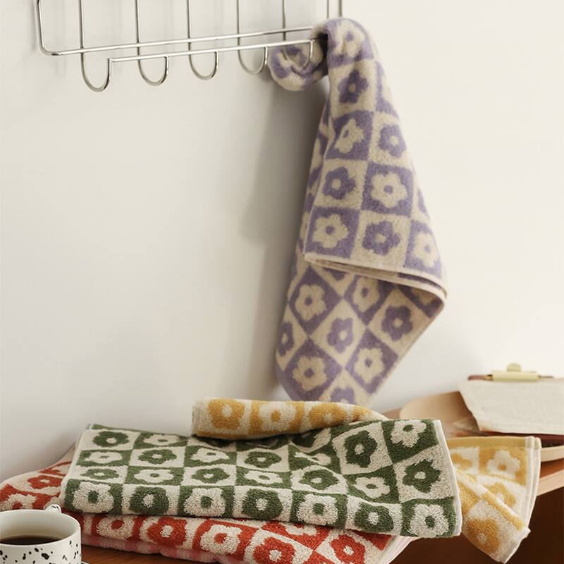 Checkered Floral Hand Towels, Cotton Soft Absorbent Decorative Bathroom Towel for Hand Drying and Face Washing