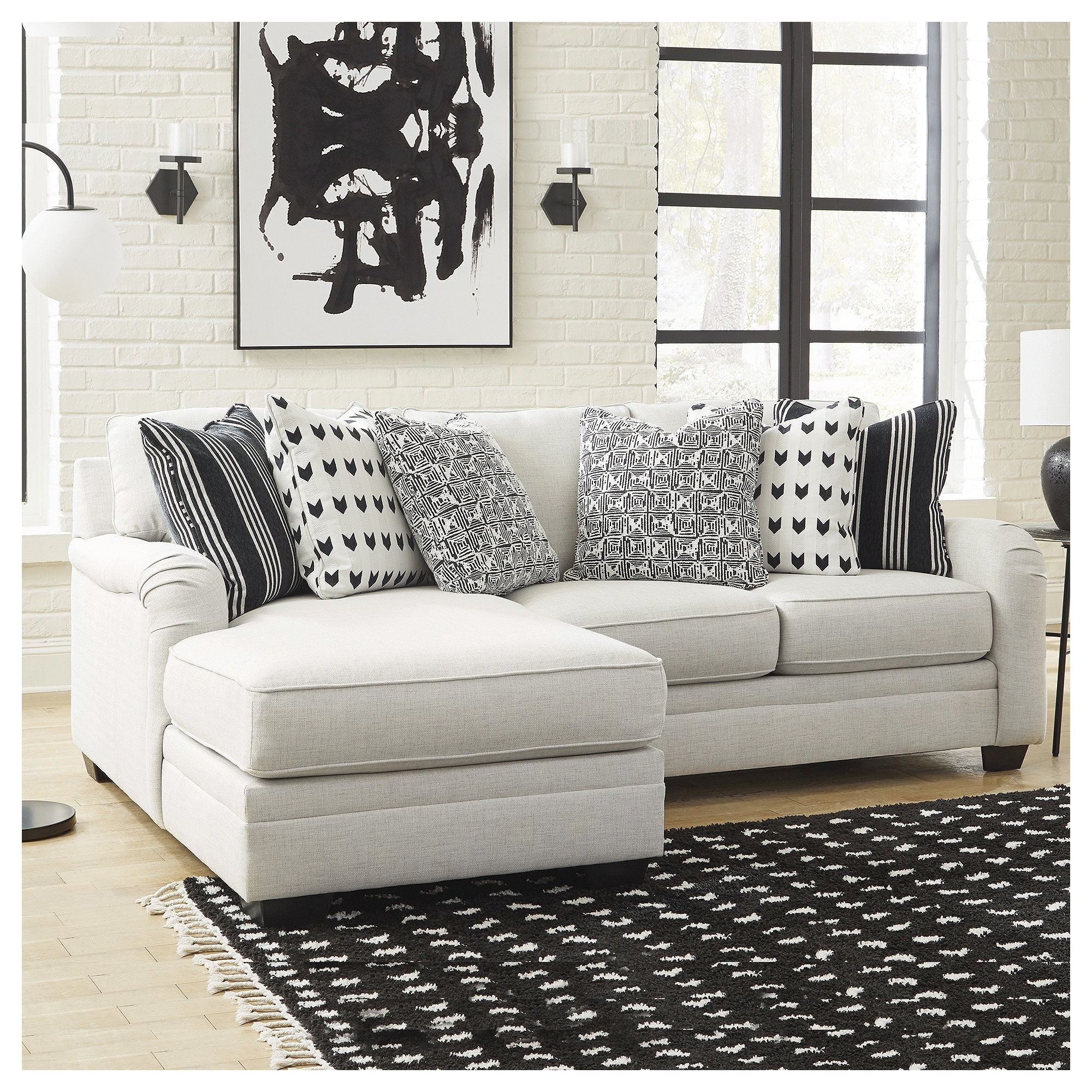 Signature Design by Ashley Huntsworth Dove Gray 2-Piece Sectional with Chaise - 95"W x 66"D x 38"H