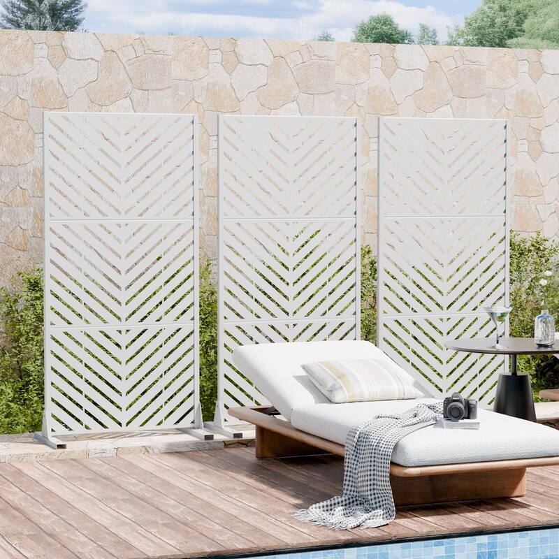 Outdoor Privacy Screen with Stand for Patio Garden Metal Fence Set of 2