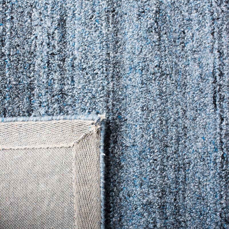 SAFAVIEH Handmade Abstract Ilira Modern Stripe Wool Rug