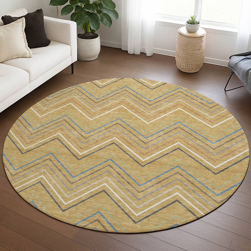 Machine Washable Indoor/ Outdoor Modern Chevron Chantille Rug