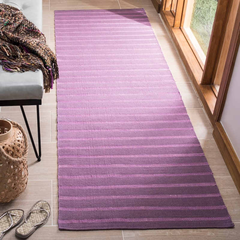 SAFAVIEH Handmade Flatweave Dhurries Purvoleta Modern Wool Rug - 2'6" x 6' Runner - Lavander