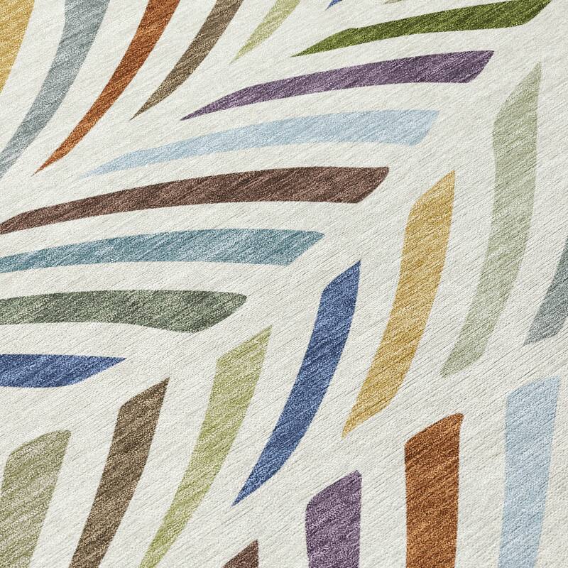 Machine Washable Indoor/ Outdoor Modern Feather Chantille Rug