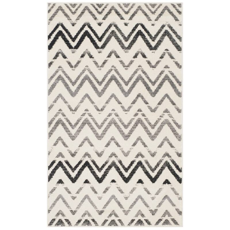 SAFAVIEH Evoke Lissa Distressed Vintage Boho Rug
