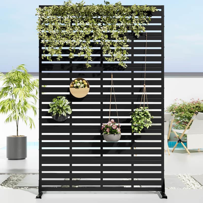 Dovelina 6ft.x 4ft. Outdoor Freestanding Metal Privacy Screen Decorative Garden Fence - 72"x47" - Black