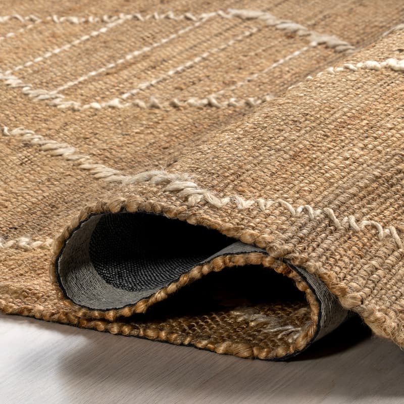 Nuloom Imaan Raised Geometric Jute Tasseled Area Rug