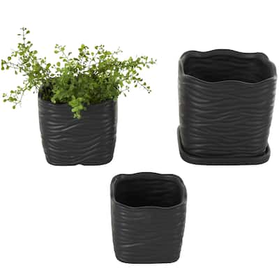 Ceramic Wavy Ribbed Indoor Outdoor Planter with Attached Saucer - Set of 3 Black or White - Roche River Decor