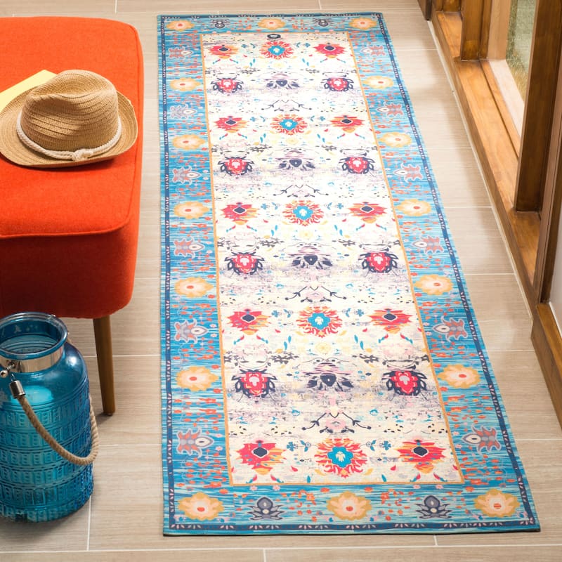 SAFAVIEH Handmade Cedar Brook Evelena Modern Rug
