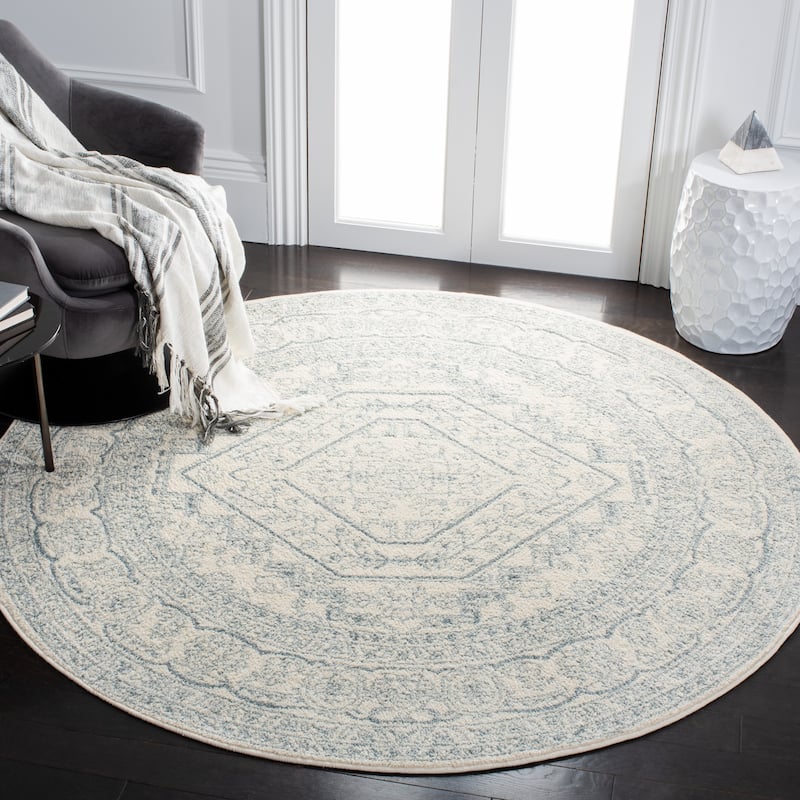 SAFAVIEH Adirondack Sian Rustic Oriental Medallion Rug - 6' Round - Ivory/Slate