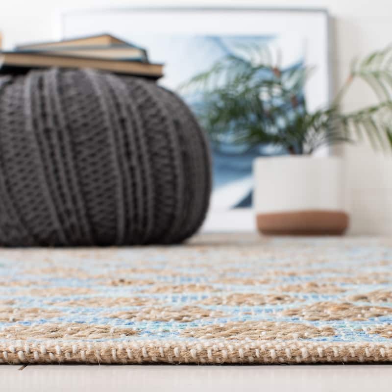 SAFAVIEH Handmade Cape Cod Majella Coastal Jute Rug