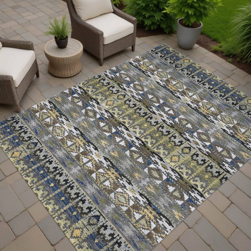 Machine Washable Indoor/ Outdoor Global Haswell Chantille Rug