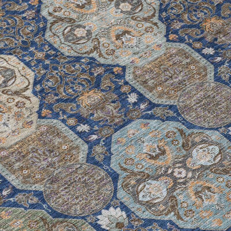 Machine Washable Indoor/ Outdoor Traditional Tracey Chantille Rug