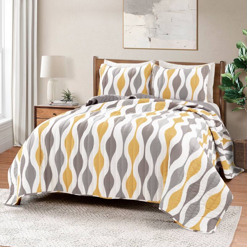 Lush Decor Mid Century Geo 3 Piece Quilt Set
