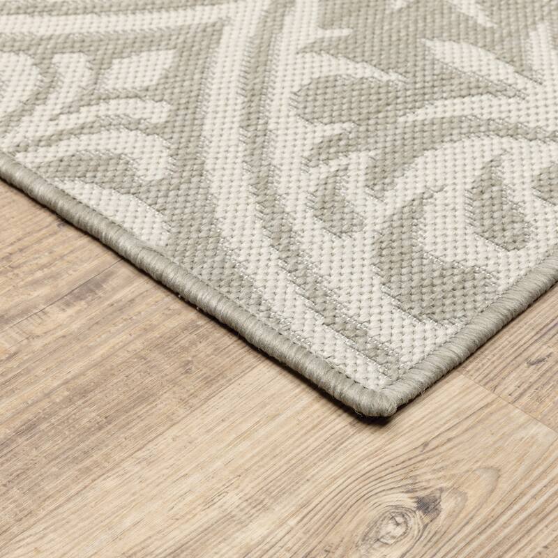 Vista Home Palmetto Floral Medallion Indoor/ Outdoor Area Rug