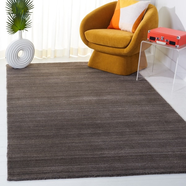 slide 2 of 69, SAFAVIEH Handmade Himalaya Jessika Modern Wool Rug 3' x 5' - Charcoal
