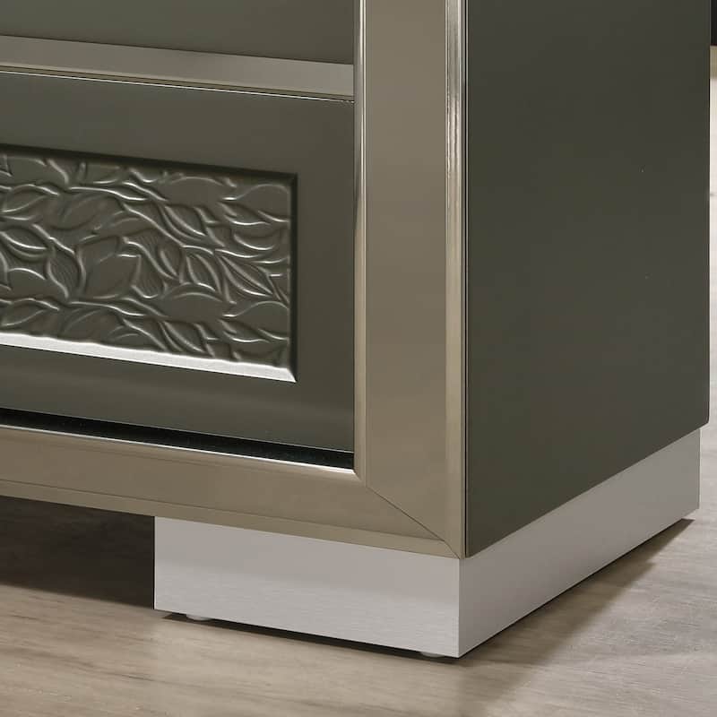 Furniture of America Iralles Modern 5-Piece Dark Grey Wood Platform Bedroom Set with LED Light