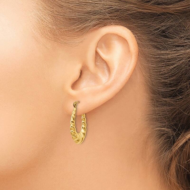 Curata 14k Yellow Gold Polished Scalloped Hoop Earrings - 25x18mm