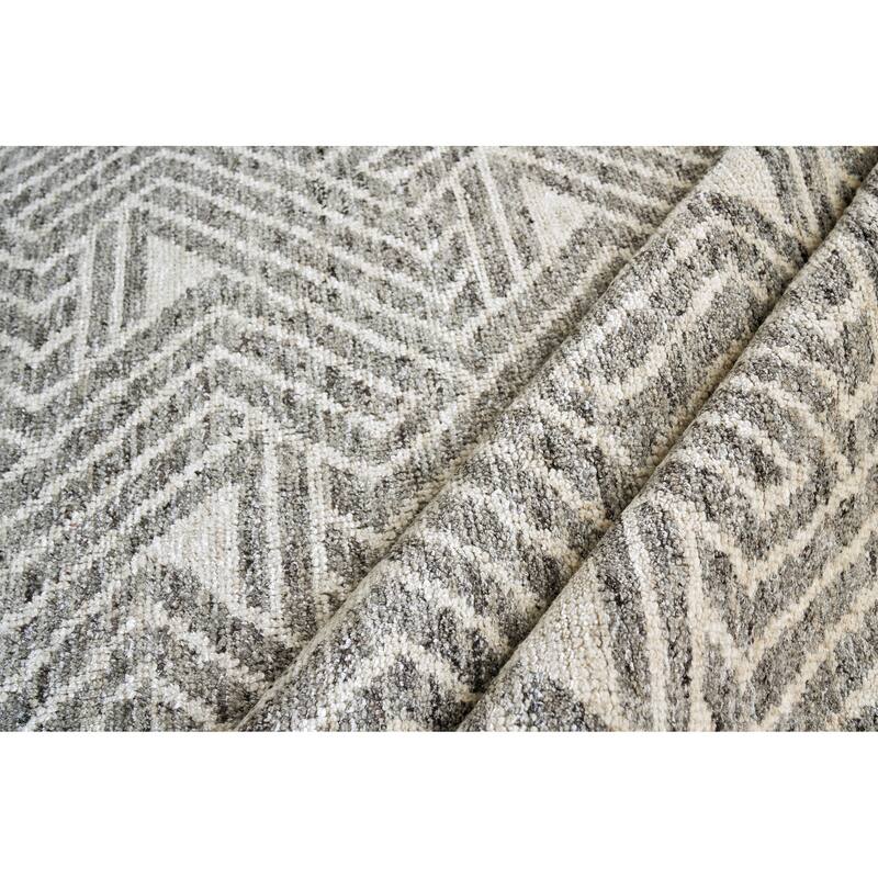 EXQUISITE RUGS Eaton Hand-knotted Wool/Bamboo Silk Charcoal/Ivory Area Rug.