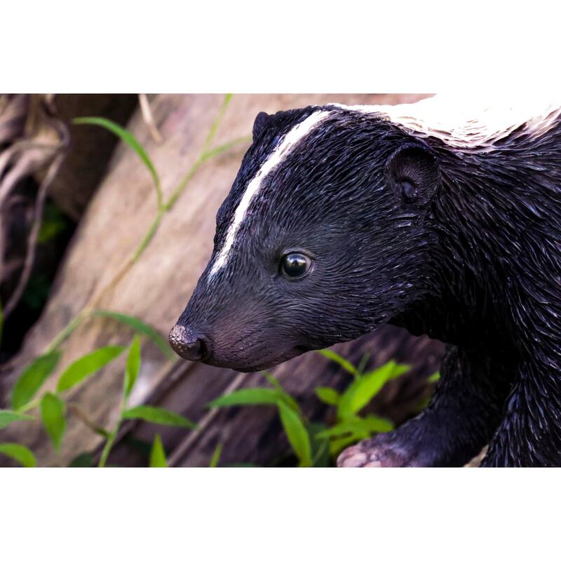 Walking Skunk Statue