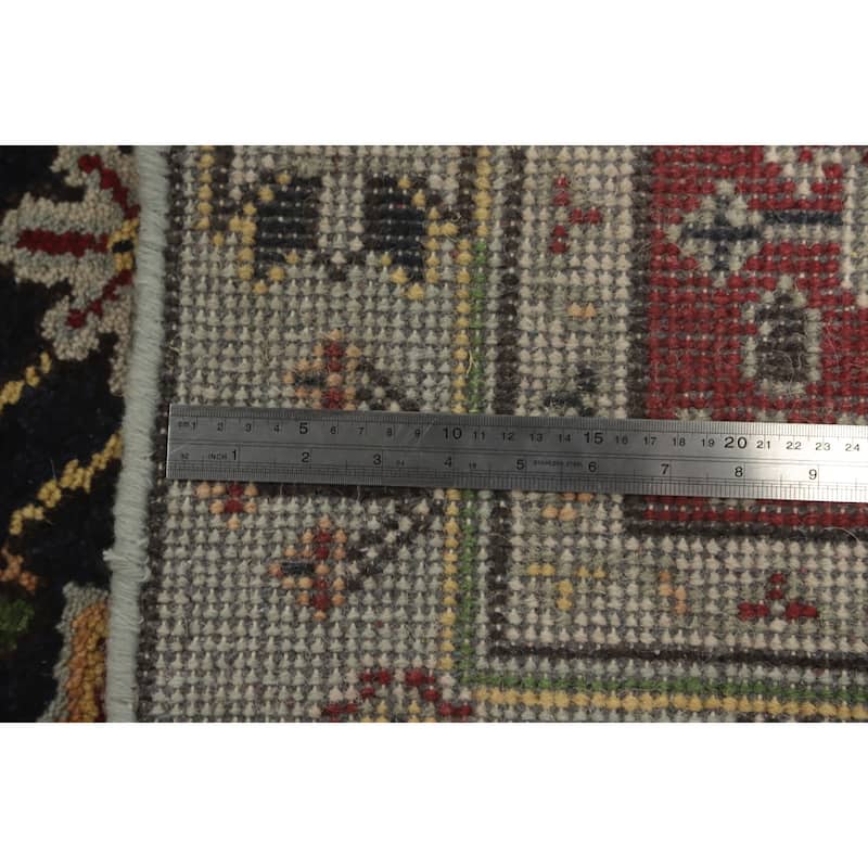 Hand-knotted Traditional Wool Green Geometric Oriental Area Rug - 5' 10'' X 4' 1''
