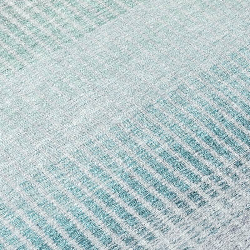 Machine Washable Indoor/ Outdoor Contemporary Stripes Chantille Rug