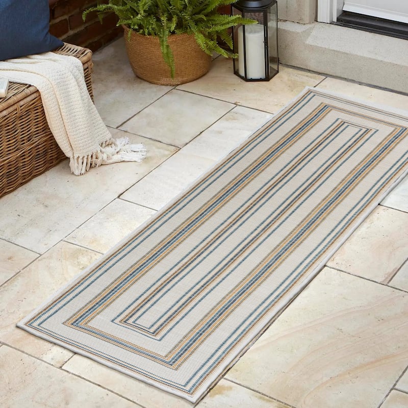 JONATHAN Y Reversible Eryx Classic Nautical Mitre Stripe Machine-Washable Indoor/Outdoor Rug