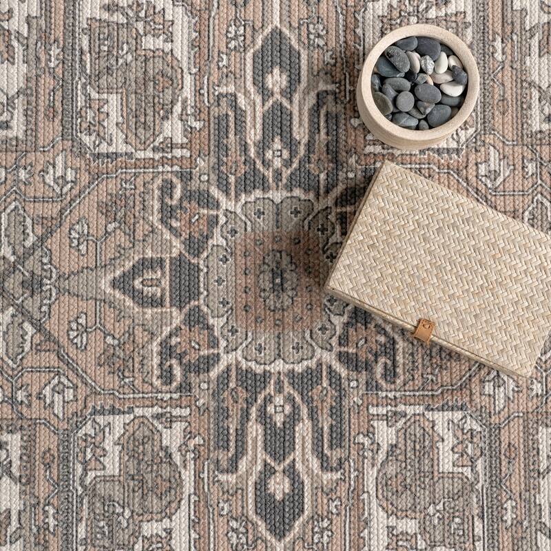 Nuloom Sausha Traditional Medallion Indoor/Outdoor Area Rug