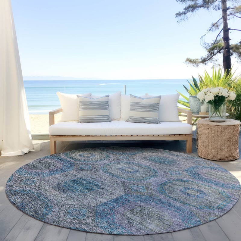 Machine Washable Indoor/ Outdoor Vintage Traditional Chantille Rug