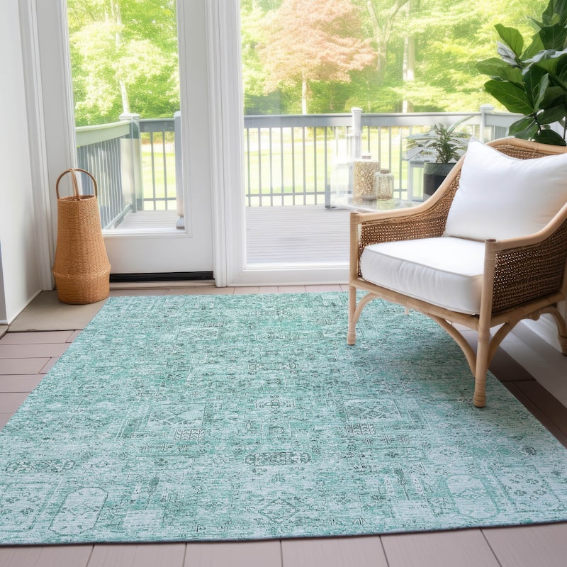 Machine Washable Indoor/ Outdoor Chantille Traditional Vintage Rug