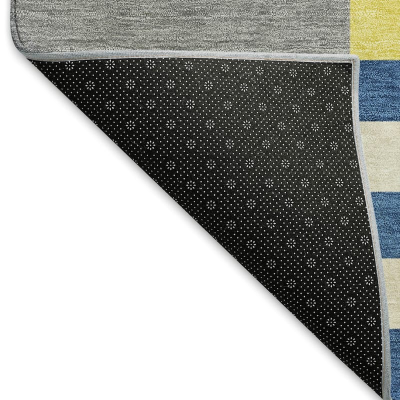 Machine Washable Indoor/ Outdoor Modern Hatch Chantille Rug