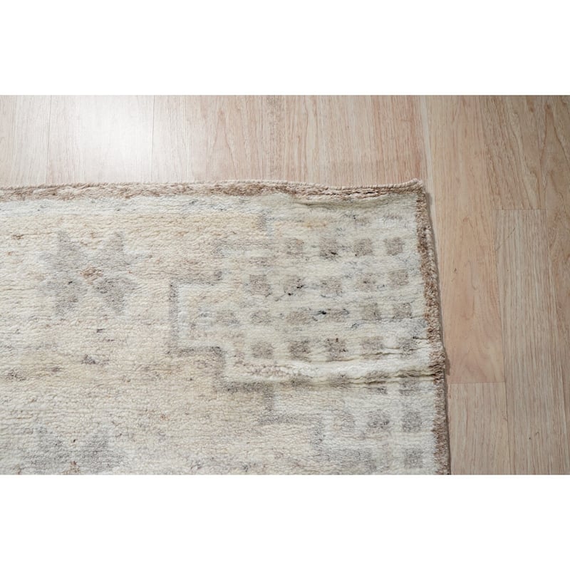 Hand-Knotted Wool Oushak Rug, 8' x 10', Gray Area Rug, Luxurious Soft Texture for Bedrooms or Living Room - L