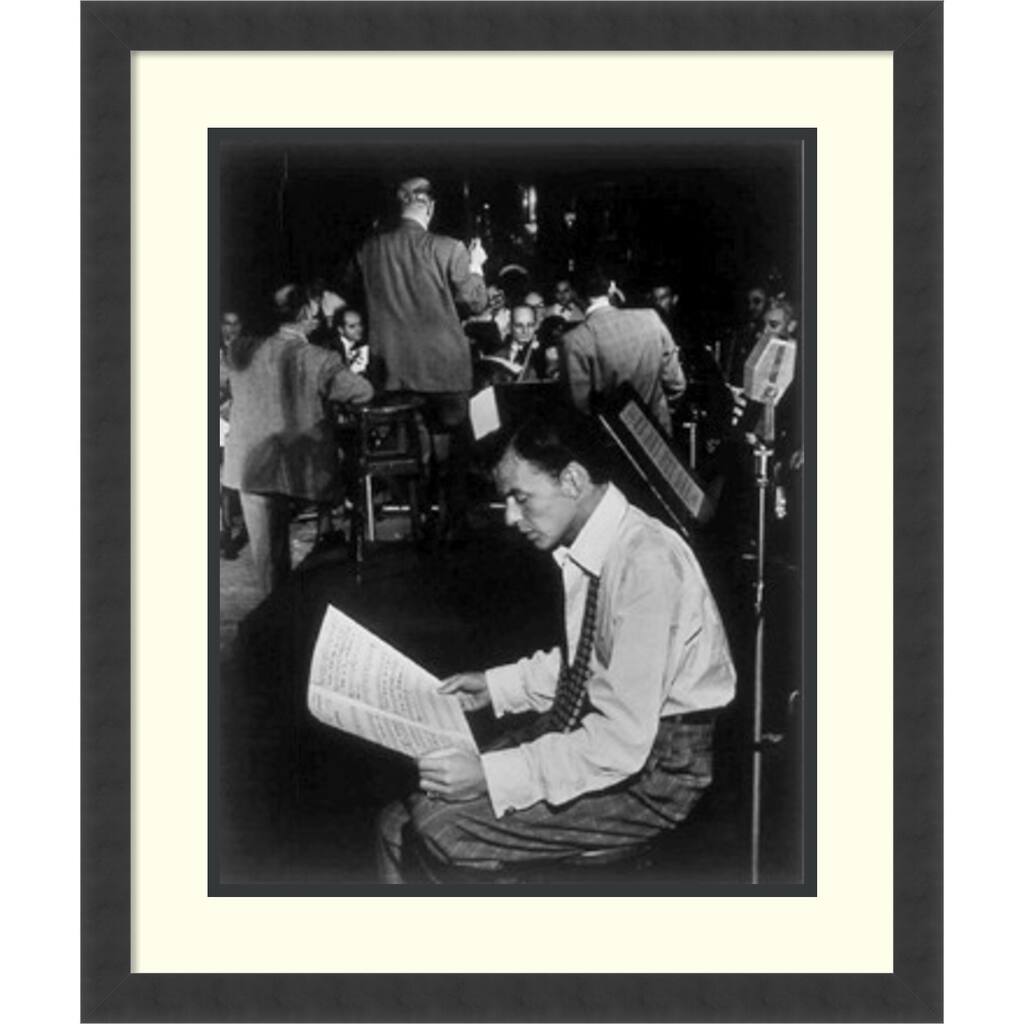 William P. Gottlieb 'Frank Sinatra' Framed 22 x 26-inch Art Print - Black