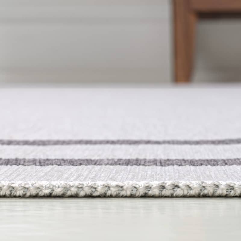 JONATHAN Y Ainsley Classic 2-Stripe Border Washable Area Rug