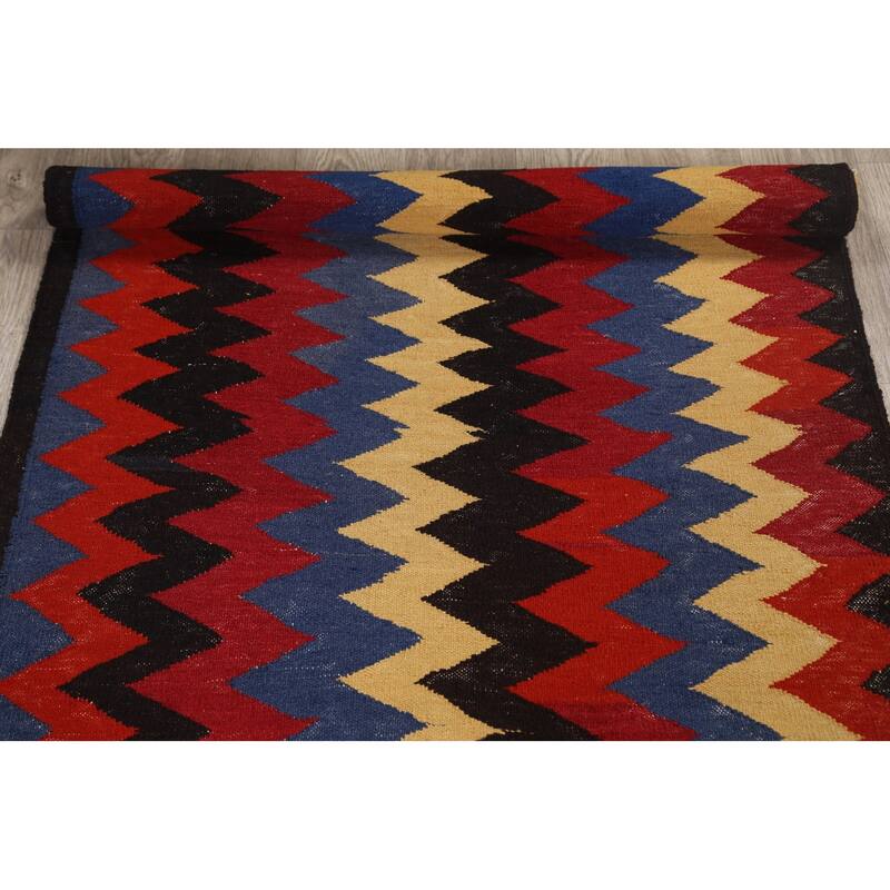 Flat-woven Geometric Chevron Kilim Oriental Hallway Runner Rug Wool - 3'1" x 6'7"