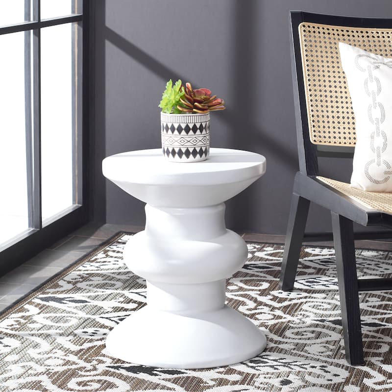 SAFAVIEH Outdoor Sutapa Concrete Accent Stool - 15.35" W x 15.35" L x 17.72" H - 15Wx15Dx18H