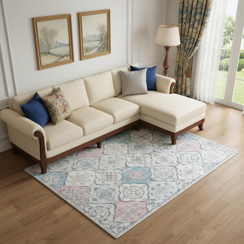 HomeRoots Tropical Floral Traditional Rectangle Area Rug - 6' X 9' - 6' X 9'