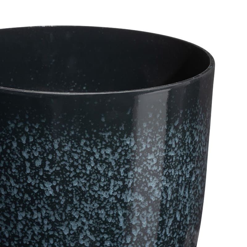 Glitzhome 16.75"H Set of 2 Oversized Eco-Friendly PE/Resin Faux Ceramic Tall Plastic Planter Porch Pot