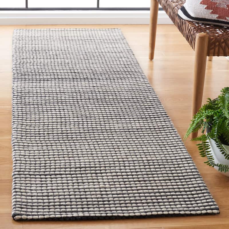 SAFAVIEH Handmade Natura Gerrita Wool Area Rug - 2'3" x 10' Runner - Ivory/Black