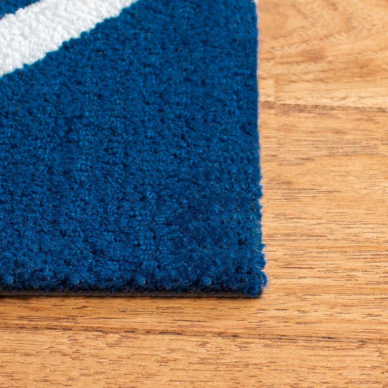 SAFAVIEH Handmade Four Seasons Tamatha Floral Rug Bed Bath & Beyond